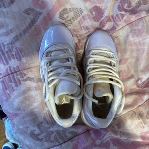 Jordan White Low-Top Sneakers with Minimalist Design